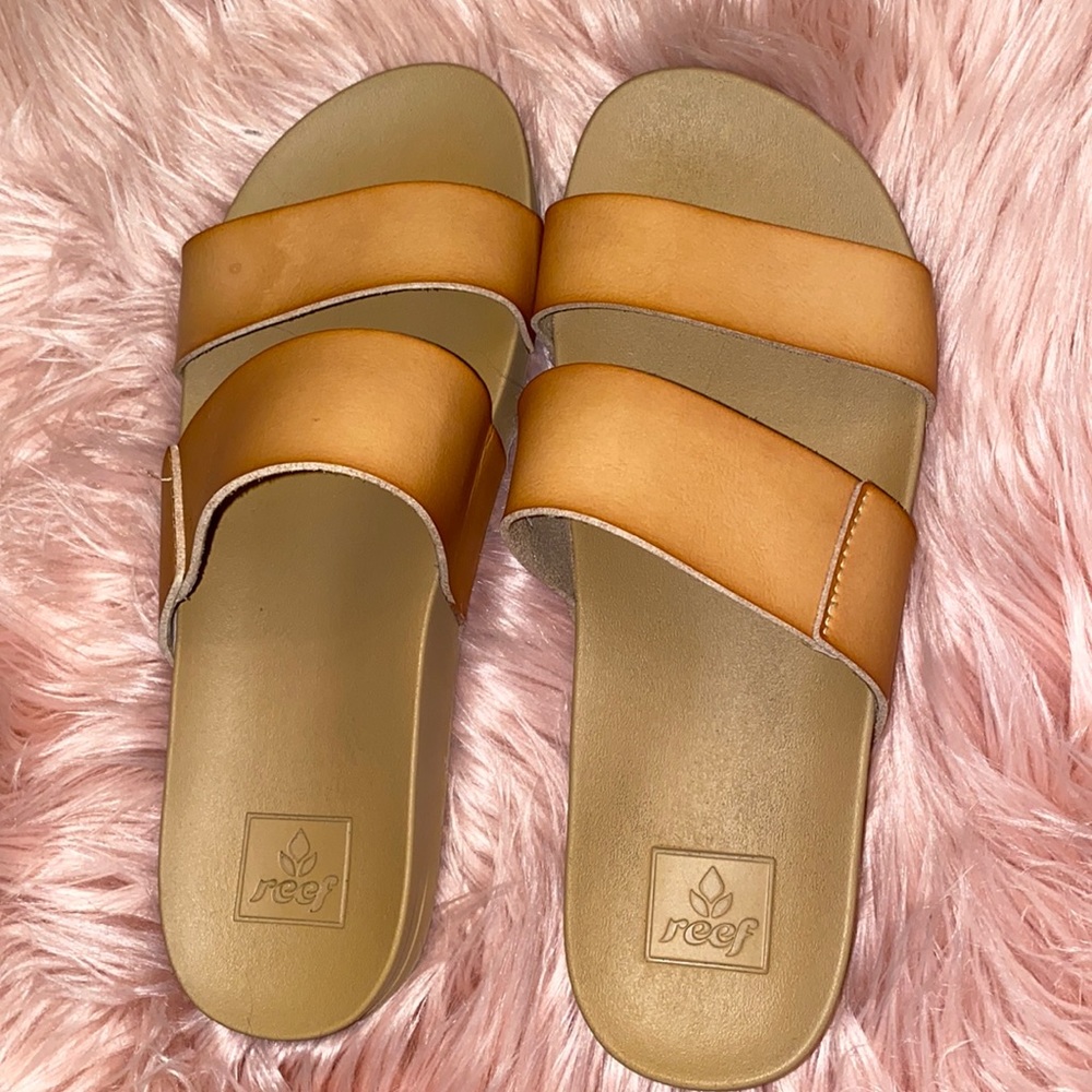 Tan reef slides with two straps